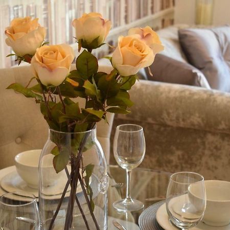 Luxury 2 Bed Apartment Witney Εξωτερικό φωτογραφία