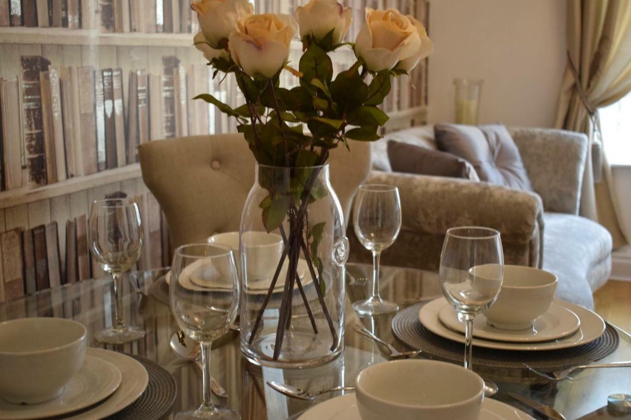 Luxury 2 Bed Apartment Witney Εξωτερικό φωτογραφία