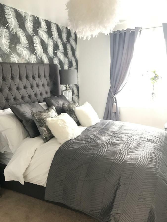 Luxury 2 Bed Apartment Witney Εξωτερικό φωτογραφία
