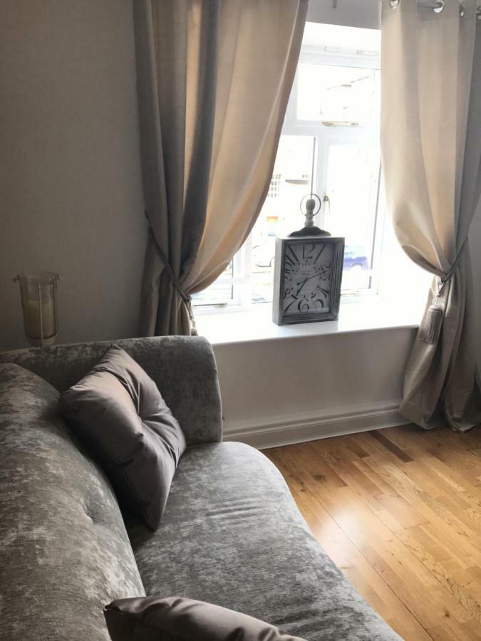 Luxury 2 Bed Apartment Witney Εξωτερικό φωτογραφία