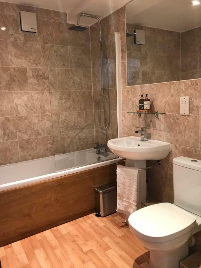 Luxury 2 Bed Apartment Witney Εξωτερικό φωτογραφία