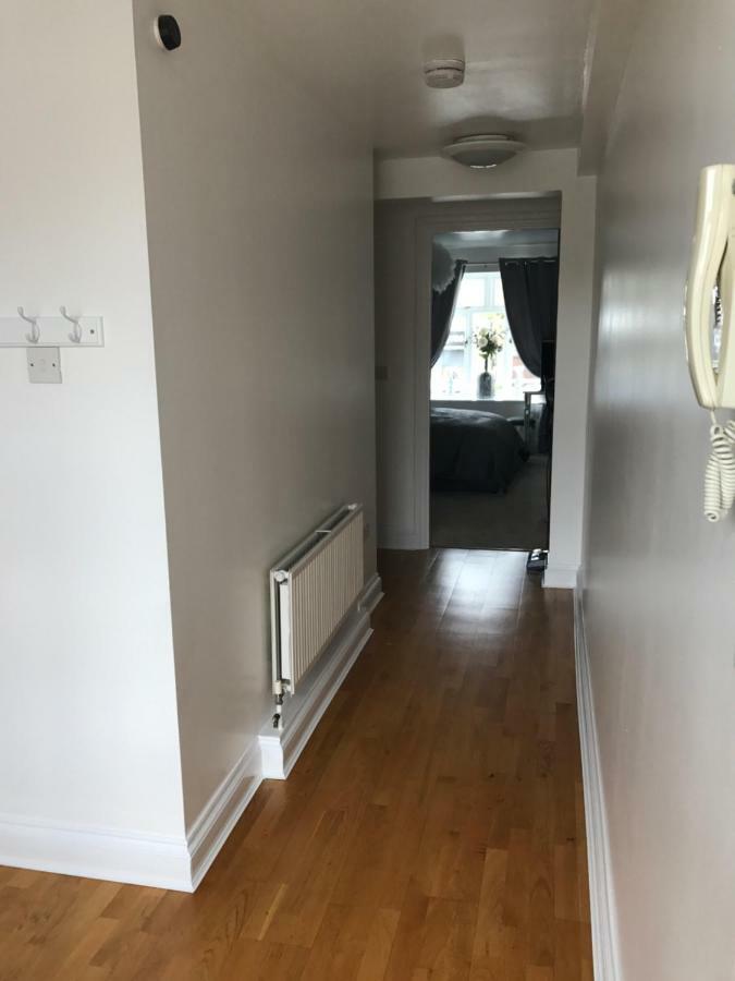 Luxury 2 Bed Apartment Witney Εξωτερικό φωτογραφία