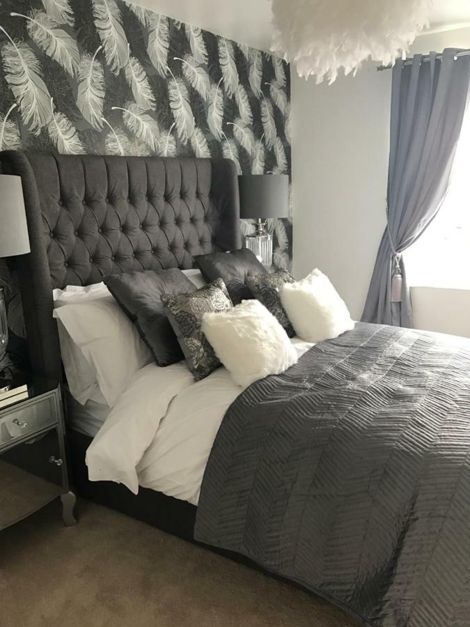 Luxury 2 Bed Apartment Witney Εξωτερικό φωτογραφία